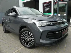 Delfingrau metallic Gebraucht 2024 VW Tiguan Life SUV | 37.800 €