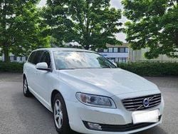 Weiß Gebraucht 2015 Volvo V70 Kinetic Kombi | 8.500 € (Guter Preis)