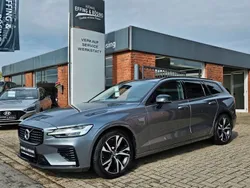 Grau Gebraucht 2020 Volvo V60 R-Design Kombi | 28.290 € (Fairer Preis)