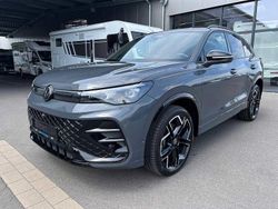 Dolphin gray metallic (metallic) Gebraucht 2024 VW Tiguan R-line SUV | 43.480 € (Guter Preis)