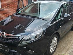 Schwarz Gebraucht 2012 Opel Zafira Tourer Van / Kleinbus | 4.200 € (Guter Preis)