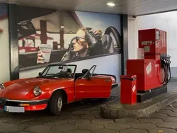 Rot Gebraucht 1985 Alfa Romeo Spider Cabrio | 11.500 €