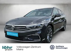 Grau Gebraucht 2020 VW Passat GTE Kombi | 25.780 € (Fairer Preis)