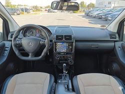 Schwarz Gebraucht 2005 Mercedes A200 Avantgarde Van / Kleinbus | 5.999 € (Teuer)