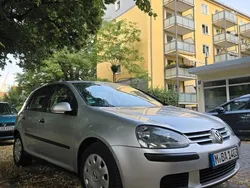 Silber Gebraucht 2004 VW Golf V Limousine | 2.000 € (Fairer Preis)