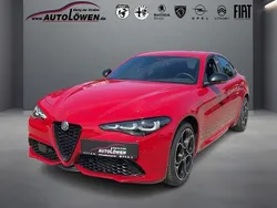 Rot (dunkelrot) Gebraucht 2023 Alfa Romeo Giulia Competizione Limousine | 37.650 € (Fairer Preis)