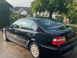 Schwarz Gebraucht 2002 BMW 318 Limousine | 1.900 € (Guter Preis)