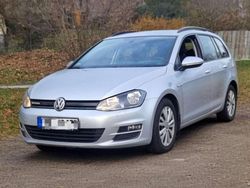 Silber Gebraucht 2015 VW Golf VII Trendline Kombi | 6.200 € (Guter Preis)