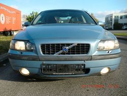 Blau Gebraucht 2004 Volvo S60 Limousine | 900 €