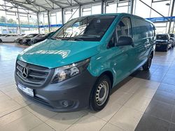Grün Gebraucht 2021 Mercedes Vito Van / Kleinbus | 15.500 €