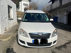 Weiß Gebraucht 2014 Skoda Roomster Van / Kleinbus | 5.300 € (Fairer Preis)