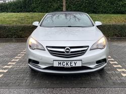 Silber Gebraucht 2018 Opel Cascada Edition Cabrio | 11.100 € (Fairer Preis)