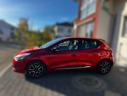 Rot Gebraucht 2014 Renault Clio IV Kleinwagen | 4.250 € (Guter Preis)