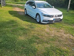 Weiß Gebraucht 2019 VW Passat R-line Kombi | 15.450 € (Fairer Preis)