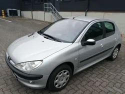 Silber Gebraucht 2003 Peugeot 206 Limousine | 2.150 € (Teuer)