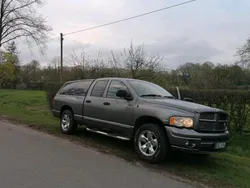 Grau Gebraucht 2005 Dodge Ram Abholung | 12.900 € (Fairer Preis)