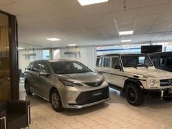 Silber Gebraucht 2021 Toyota Sienna Van / Kleinbus | 48.900 €