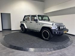 Grau Gebraucht 2012 Jeep Wrangler Unlimited Sport SUV | 25.000 € (Fairer Preis)