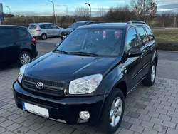 Schwarz Gebraucht 2004 Toyota RAV4 SUV | 10.200 € (Teuer)