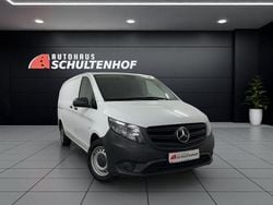 Weiß Gebraucht 2023 Mercedes Vito Van / Kleinbus | 27.499 € (Superpreis)