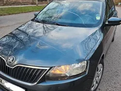Grau Gebraucht 2015 Skoda Rapid Kombi | 8.000 €