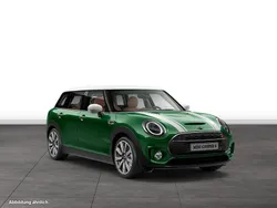 British racing green metallic Gebraucht 2024 Mini Cooper S Clubman Kombi | 32.850 € (Fairer Preis)