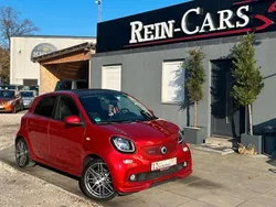 Karosserie in cadmium red (met Gebraucht 2017 Smart ForFour Brabus Limousine | 18.190 € (Etwas zu teuer)