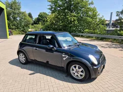 Blau Gebraucht 2016 Mini ONE Kleinwagen | 3.299 €