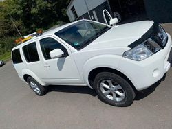 Weiß Gebraucht 2011 Nissan Pathfinder SE SUV | 12.500 € (Fairer Preis)