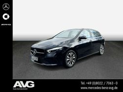 Lack kosmosschwarz Gebraucht 2024 Mercedes B180 Progressive Van / Kleinbus | 33.300 € (Etwas zu teuer)
