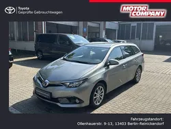 Titansilber mica metallic Gebraucht 2016 Toyota Auris Basis | 13.750 € (Fairer Preis)