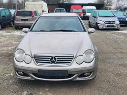 Grau Gebraucht 2004 Mercedes C200 Kleinwagen | 1.899 €