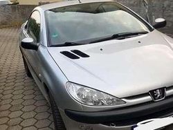 Gebraucht 2001 Peugeot 206 CC Cabrio | 850 € (Teuer)