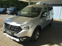 Grau Gebraucht 2018 Dacia Dokker Stepway Van | 12.980 € (Fairer Preis)