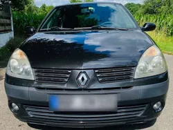 Schwarz Gebraucht 2004 Renault Clio II Kleinwagen | 900 € (Superpreis)