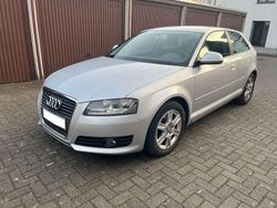 Eissilber metallic Gebraucht 2009 Audi A3 Ambition Kleinwagen | 4.500 € (Fairer Preis)