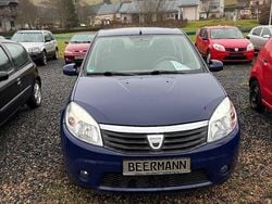 Blau Gebraucht 2009 Dacia Sandero Lauréate Limousine | 2.990 € (Fairer Preis)