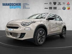 Sabbia beige Gebraucht 2024 Fiat 600 Limousine | 27.790 € (Etwas zu teuer)
