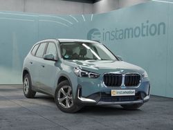 Grün Gebraucht 2024 BMW X1 SUV | 40.700 € (Fairer Preis)