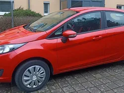 Rot Gebraucht 2013 Ford Fiesta Trend Kleinwagen | 5.600 € (Fairer Preis)