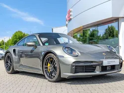Grün Gebraucht 2024 Porsche 911 Turbo S Coupé | 233.500 € (Etwas zu teuer)