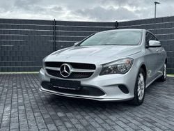 Silber Gebraucht 2017 Mercedes CLA200 Shooting Brake Kombi | 14.990 € (Superpreis)