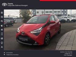 Rot Gebraucht 2021 Toyota Aygo X-play Kleinwagen | 12.490 € (Etwas zu teuer)