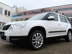 Weiß Gebraucht 2013 Skoda Yeti Plus Edition SUV | 9.800 € (Guter Preis)