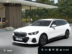 Weiss Gebraucht 2024 BMW 540 M Sport Kombi | 66.990 € (Fairer Preis)