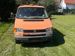 Orange Gebraucht 1993 VW T4 Van | 2.000 €