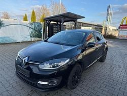 Schwarz Gebraucht 2015 Renault Mégane LIMITED Limousine | 4.250 €