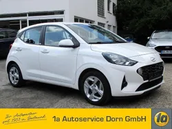 Weiß Gebraucht 2021 Hyundai i10 Trend Kleinwagen | 13.900 € (Fairer Preis)