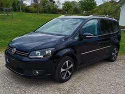 Schwarz Gebraucht 2011 VW Touran Van / Kleinbus | 4.999 € (Guter Preis)