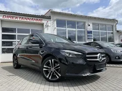 Schwarz Gebraucht 2019 Mercedes B200 Edition 1 Van / Kleinbus | 23.990 € (Fairer Preis)